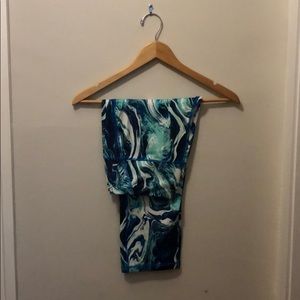 Unworn Patagonia Centered Crop tight (sz L)
